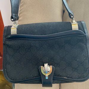Vintage black Gucci shoulder bag/purse